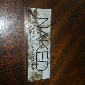Urban Decay Naked Smoky palette
